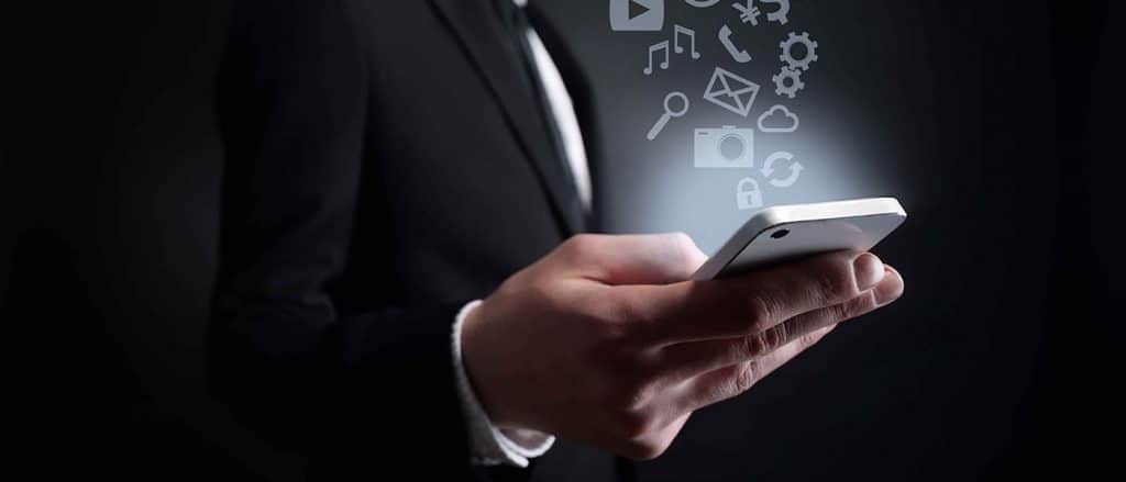 The shift of mobile search from to apps - Verde Media